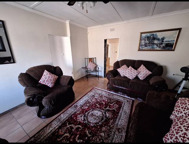 5 BEDROOM HOUSE FOR SALE IN VANDERBIJLPARK SE 1